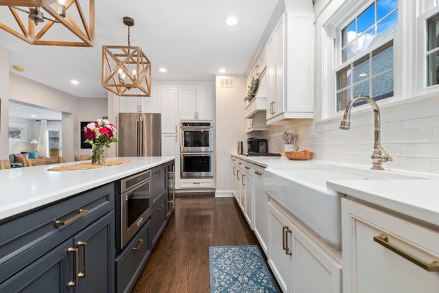 1023 N Oak Park Avenue