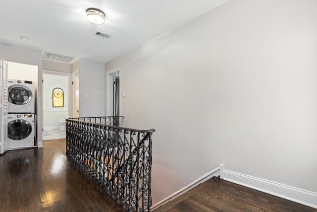 1023 N Oak Park Avenue