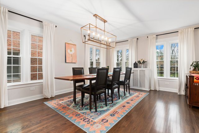 1023 N Oak Park Avenue