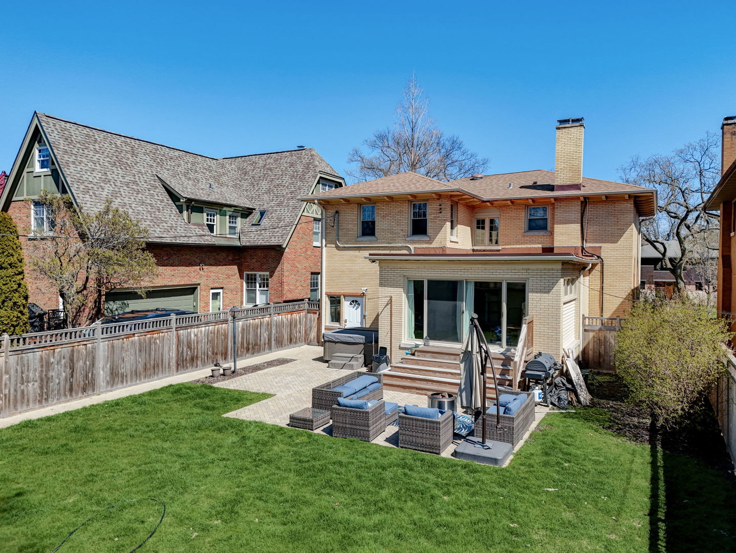 1023 N Oak Park Avenue