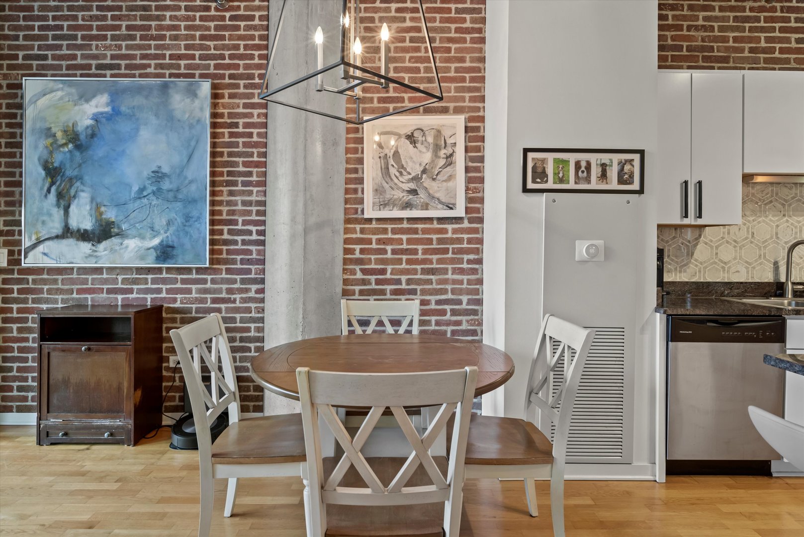 700 N Larrabee Street Unit: 1613
