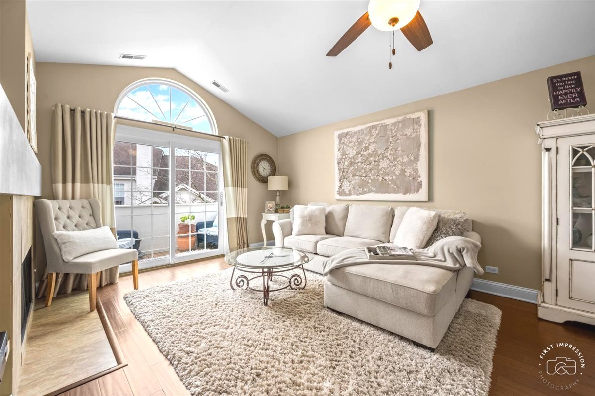 1322 Clybourne Street Unit: 1322