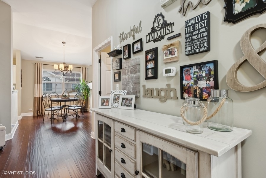 1322 Clybourne Street Unit: 1322