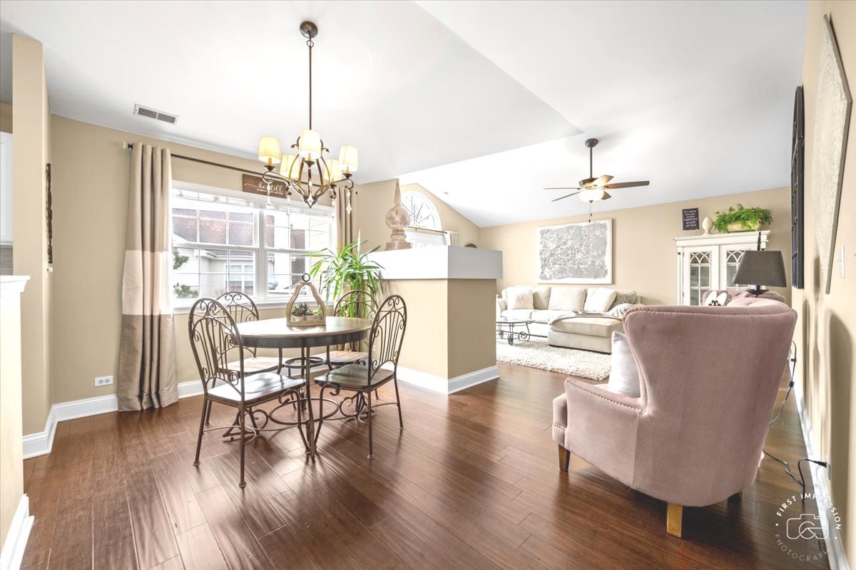 1322 Clybourne Street Unit: 1322