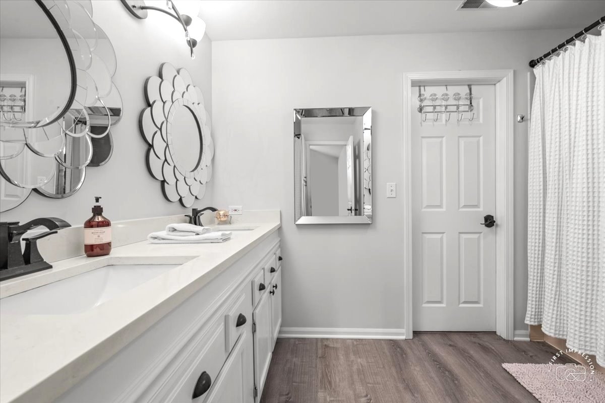 1322 Clybourne Street Unit: 1322