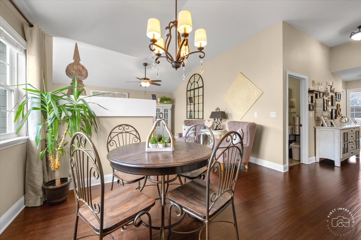 1322 Clybourne Street Unit: 1322