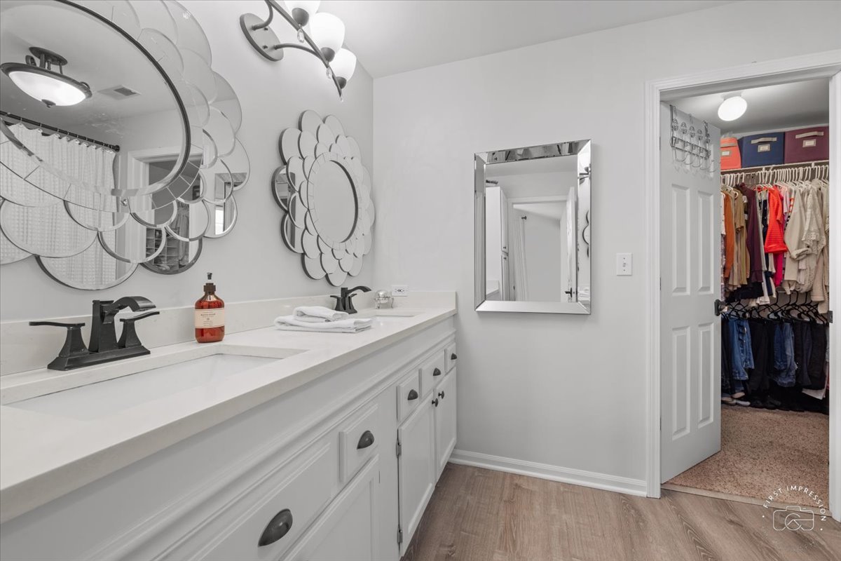 1322 Clybourne Street Unit: 1322