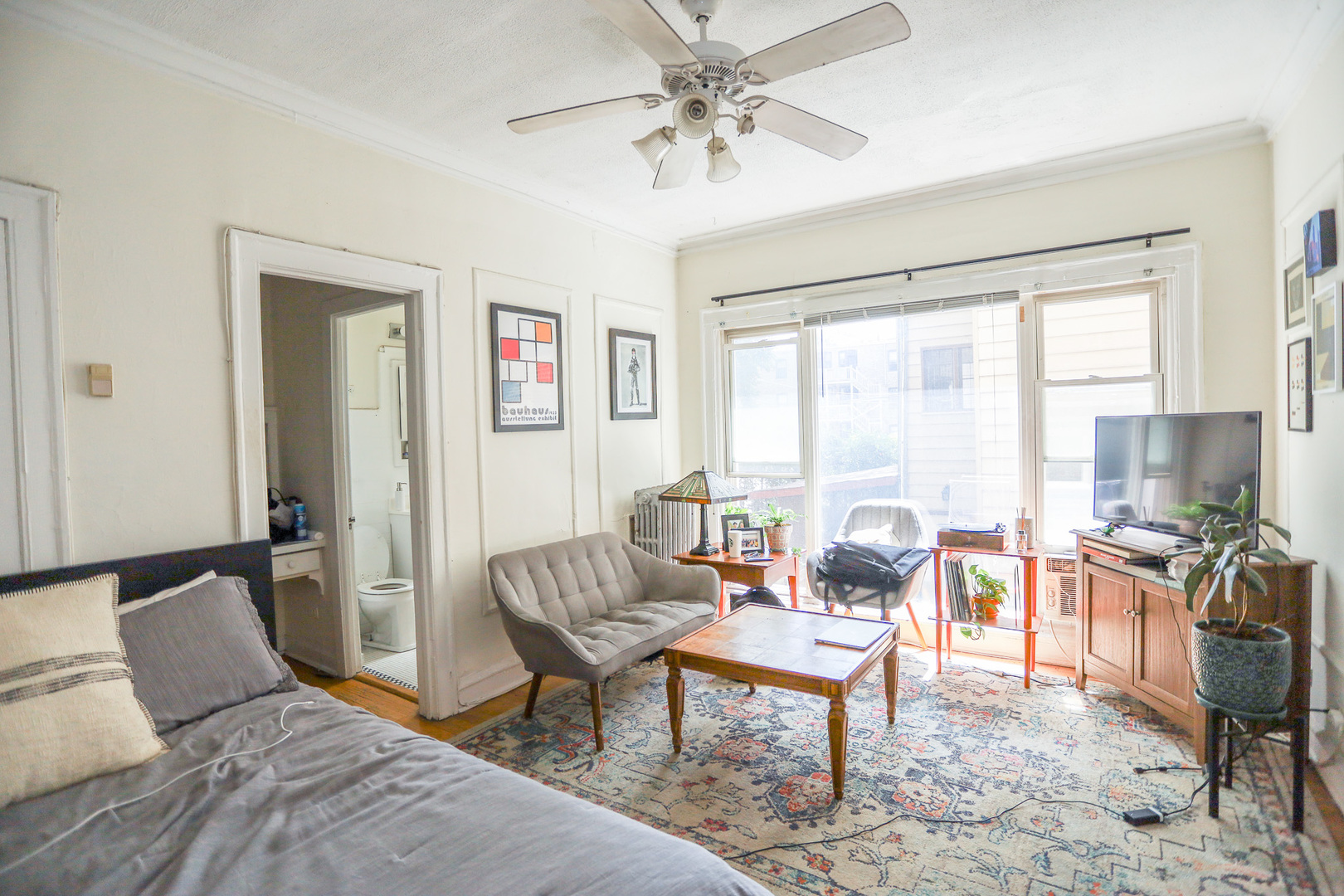 3449 N Elaine Place Unit: 408