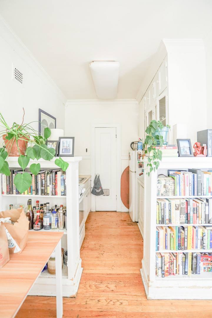 3449 N Elaine Place Unit: 408