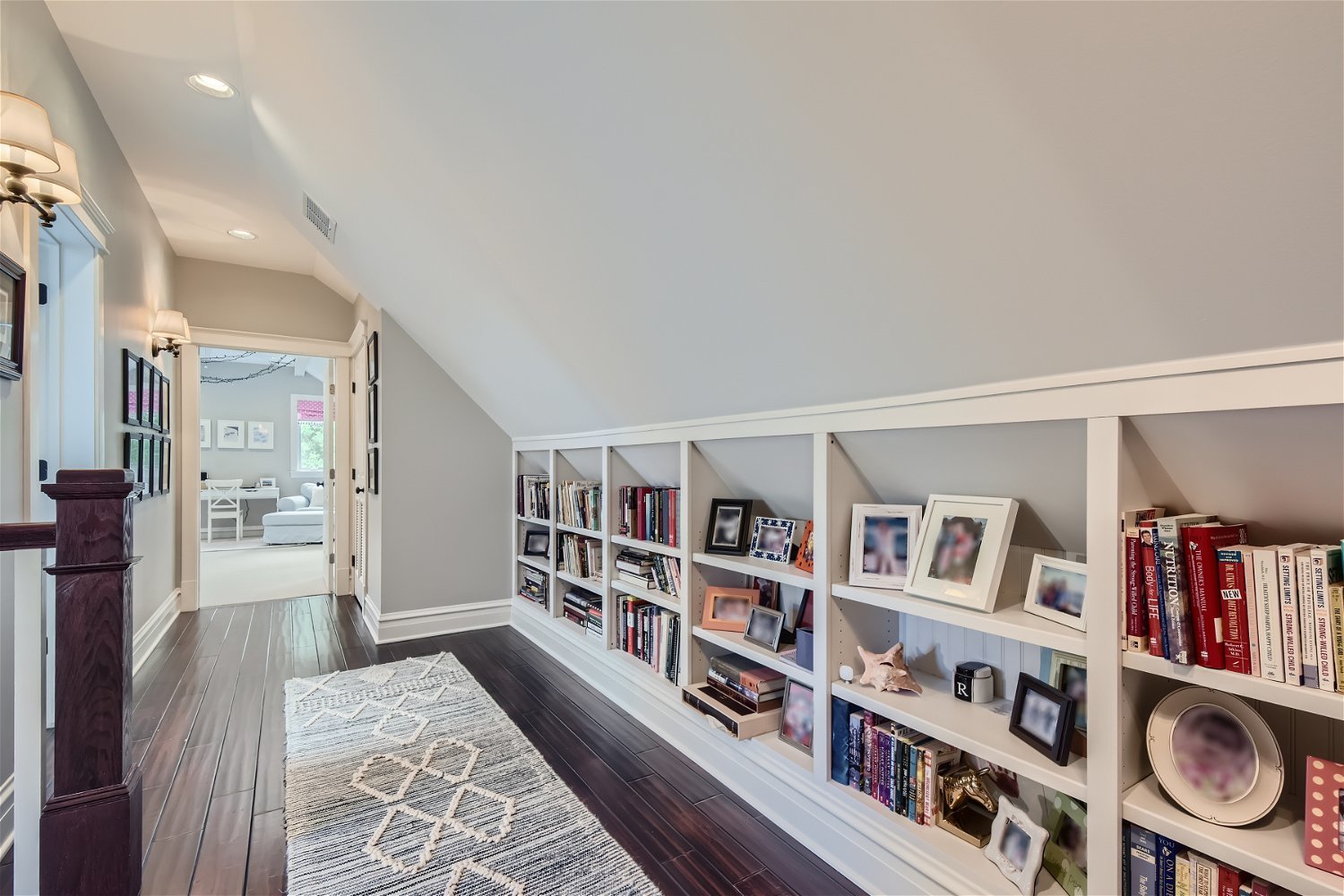 4927 N Seeley Avenue