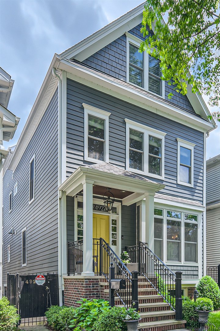 4927 N Seeley Avenue