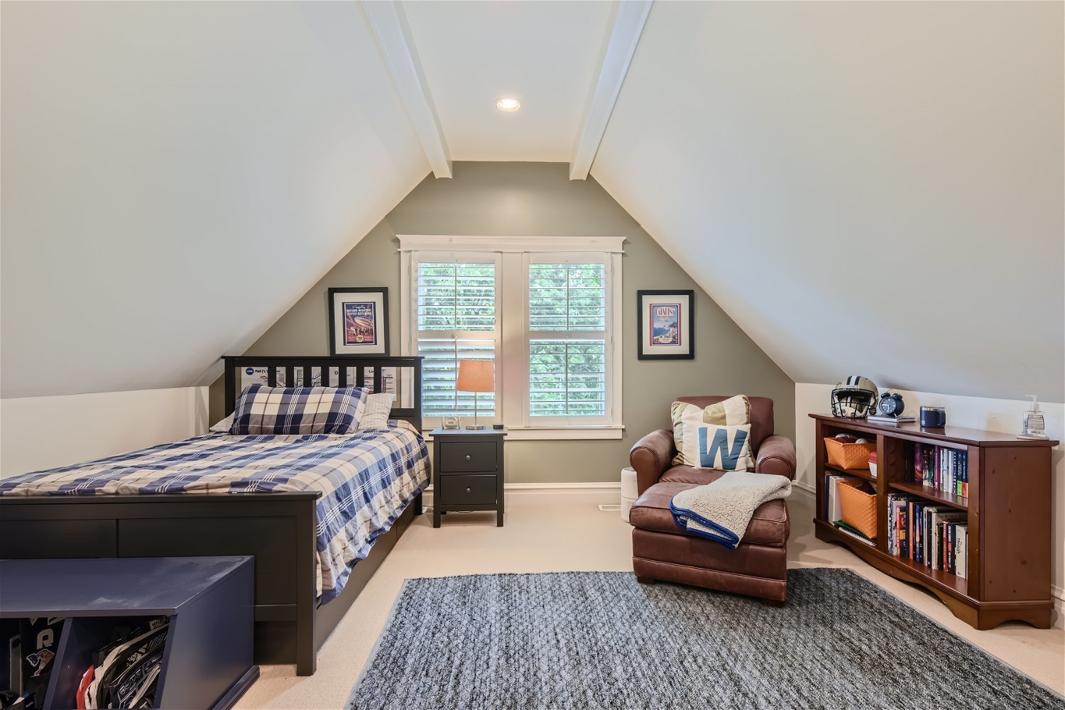 4927 N Seeley Avenue