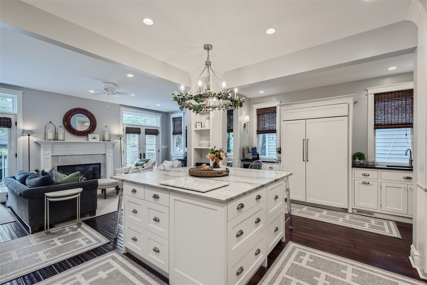 4927 N Seeley Avenue