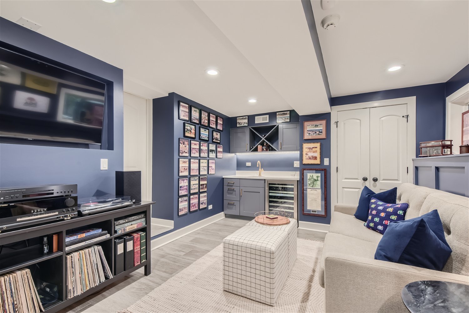 4927 N Seeley Avenue