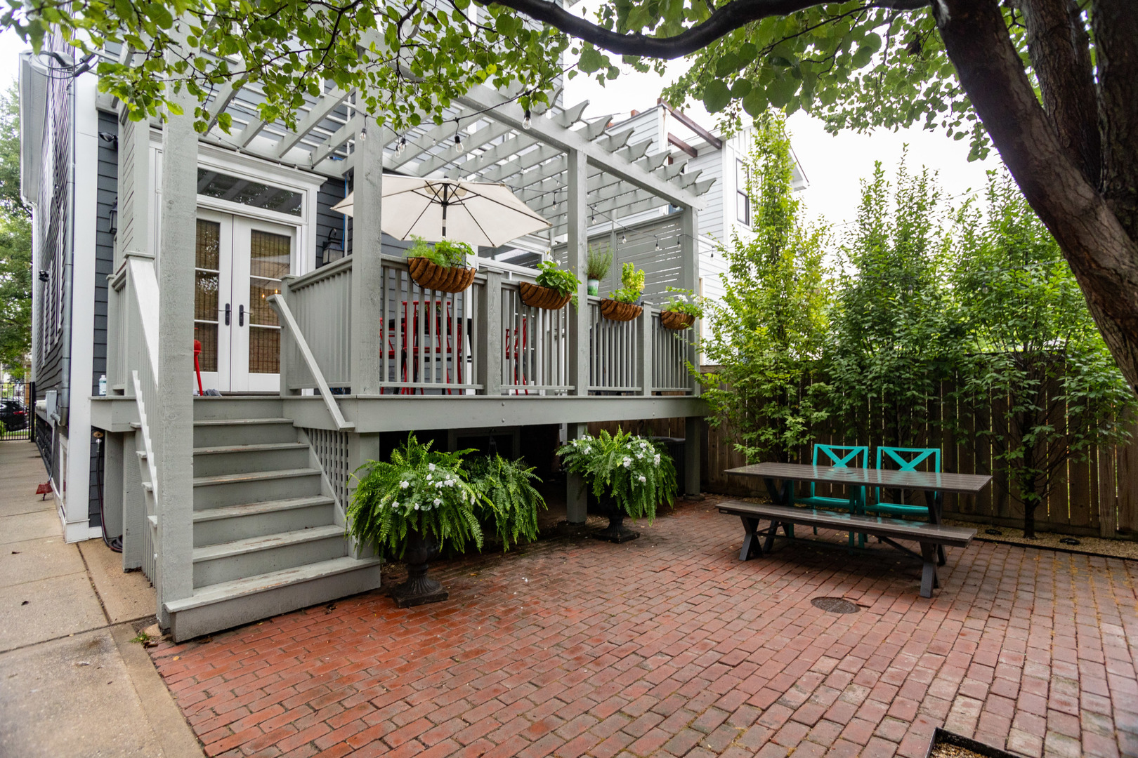 4927 N Seeley Avenue