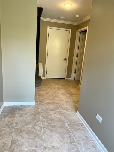 1043 N Kingsbury Street