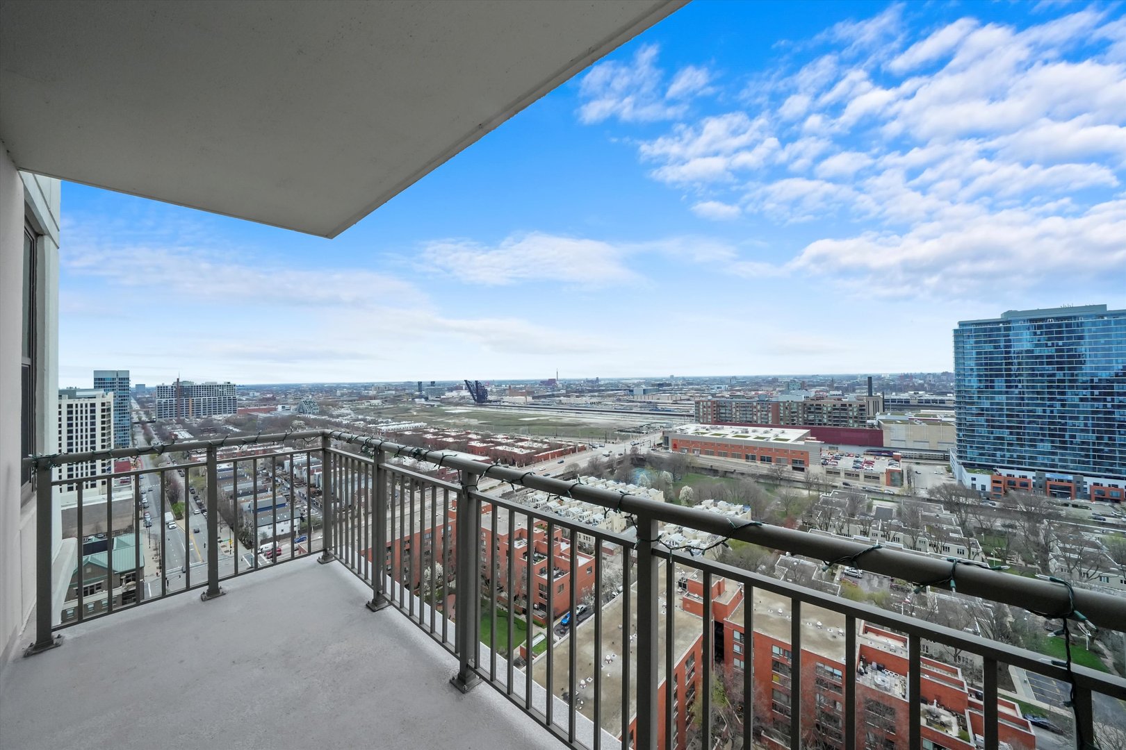 1101 S State Street Unit: 2207