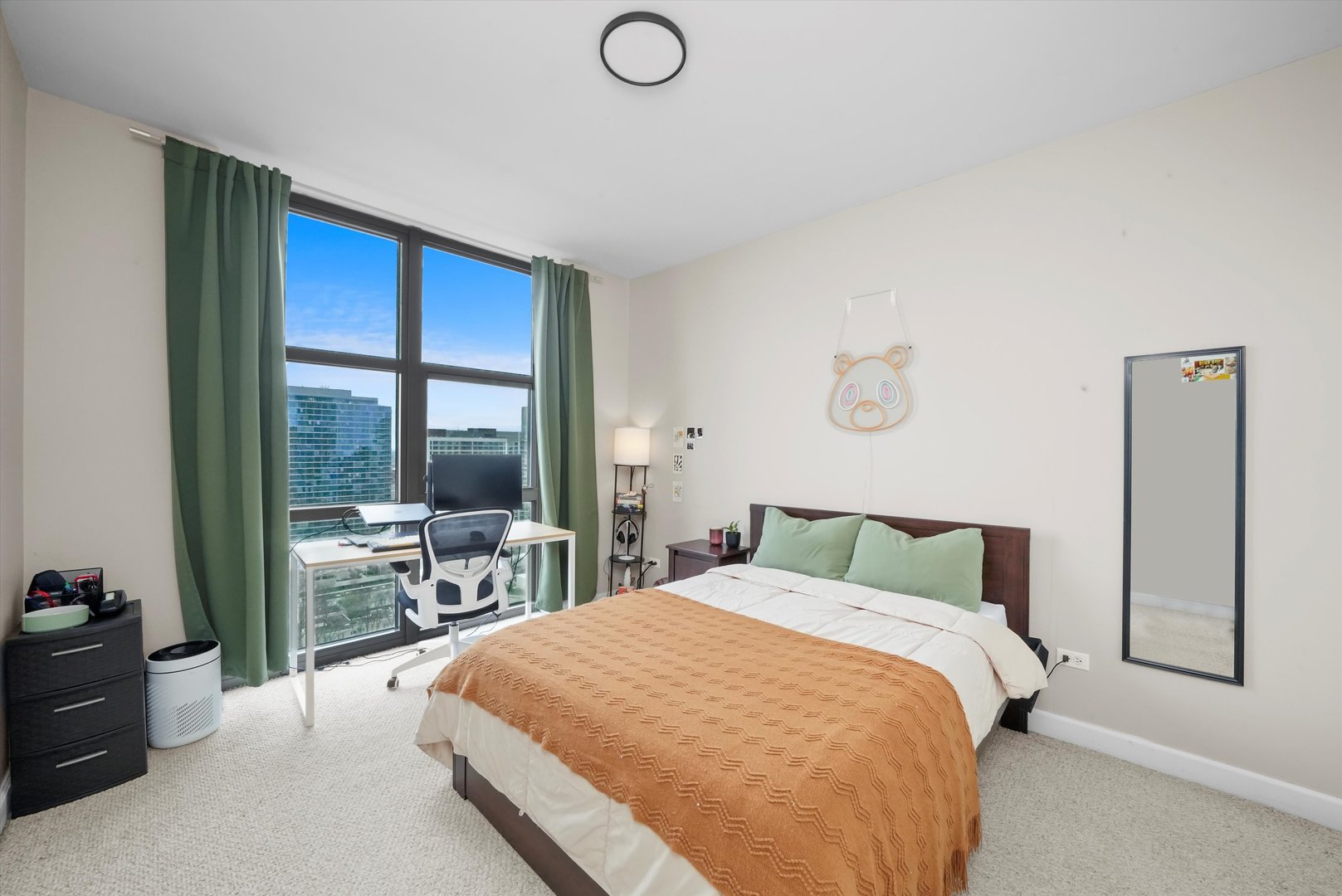 1101 S State Street Unit: 2207