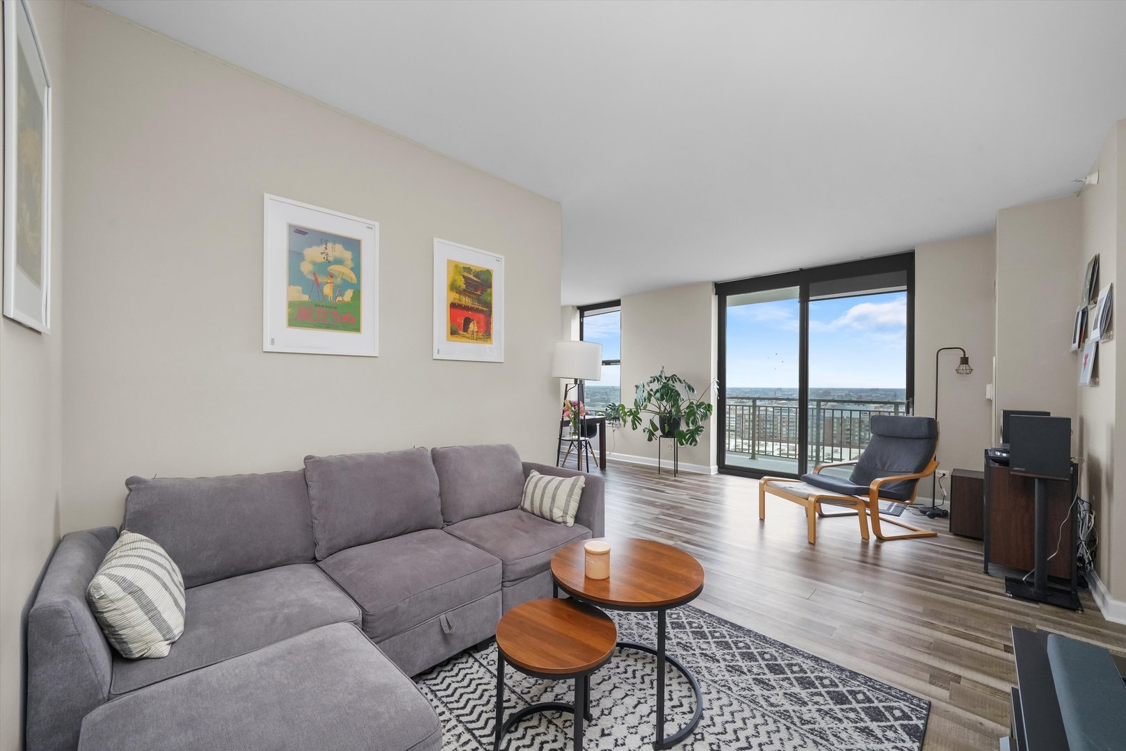 1101 S State Street Unit: 2207