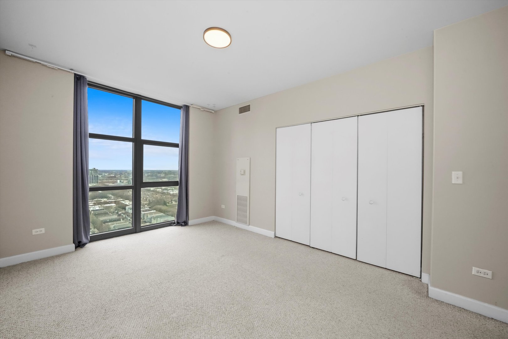 1101 S State Street Unit: 2207