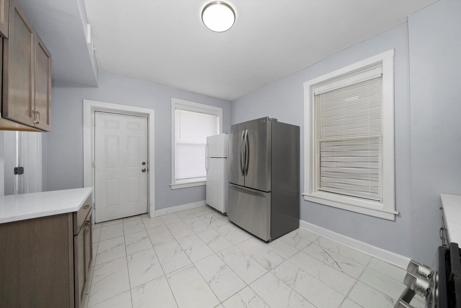 1036 N SPRINGFIELD Avenue