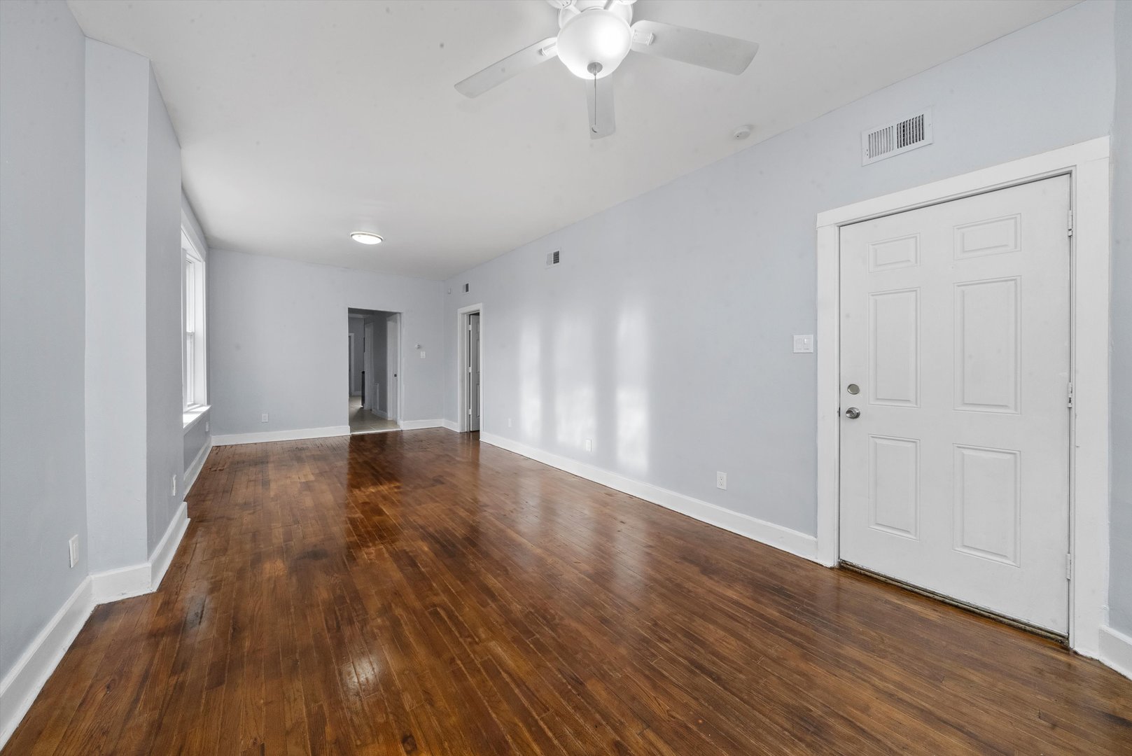 1036 N SPRINGFIELD Avenue