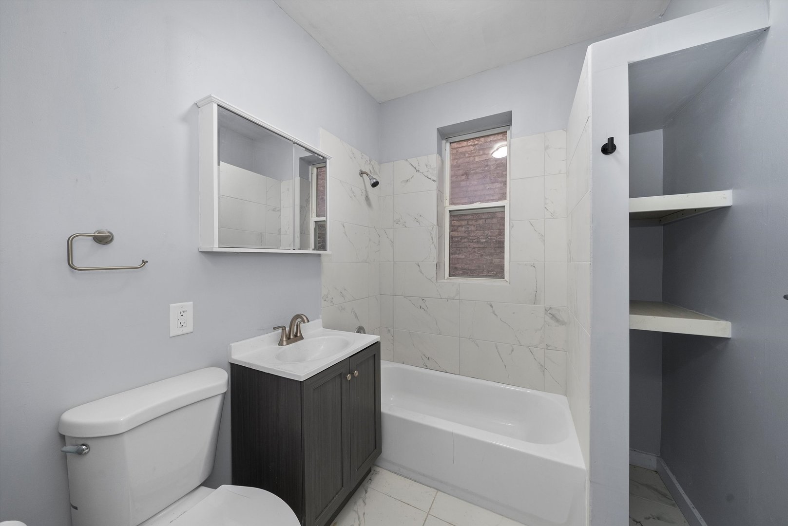 1036 N SPRINGFIELD Avenue