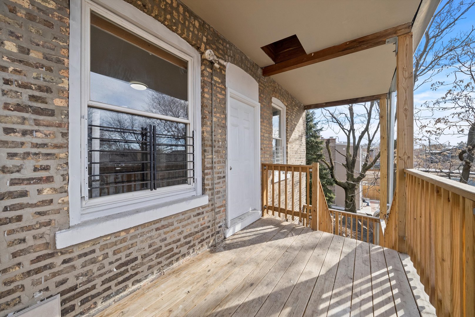 1036 N SPRINGFIELD Avenue