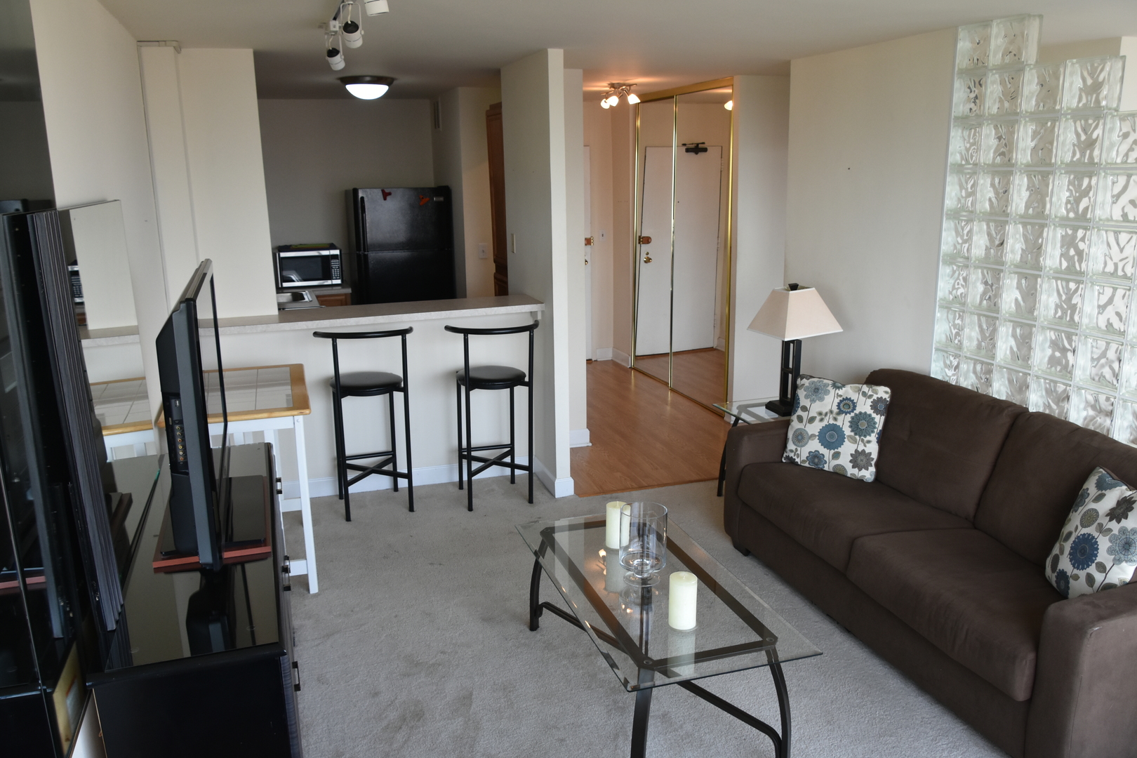 5455 N Sheridan Road Unit: 2207