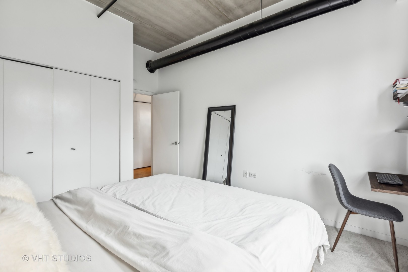 1735 W Diversey Parkway Unit: 310