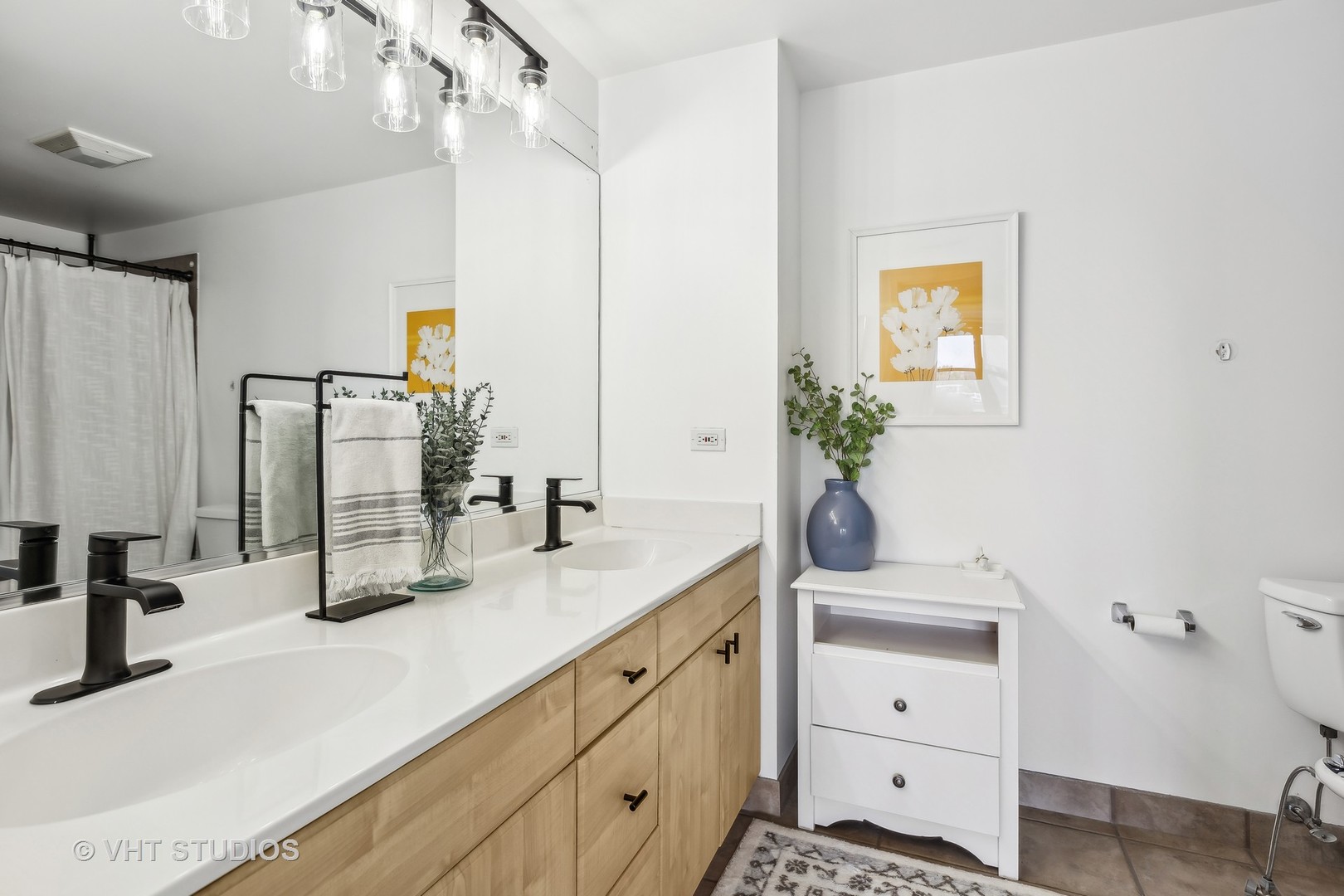 1735 W Diversey Parkway Unit: 310