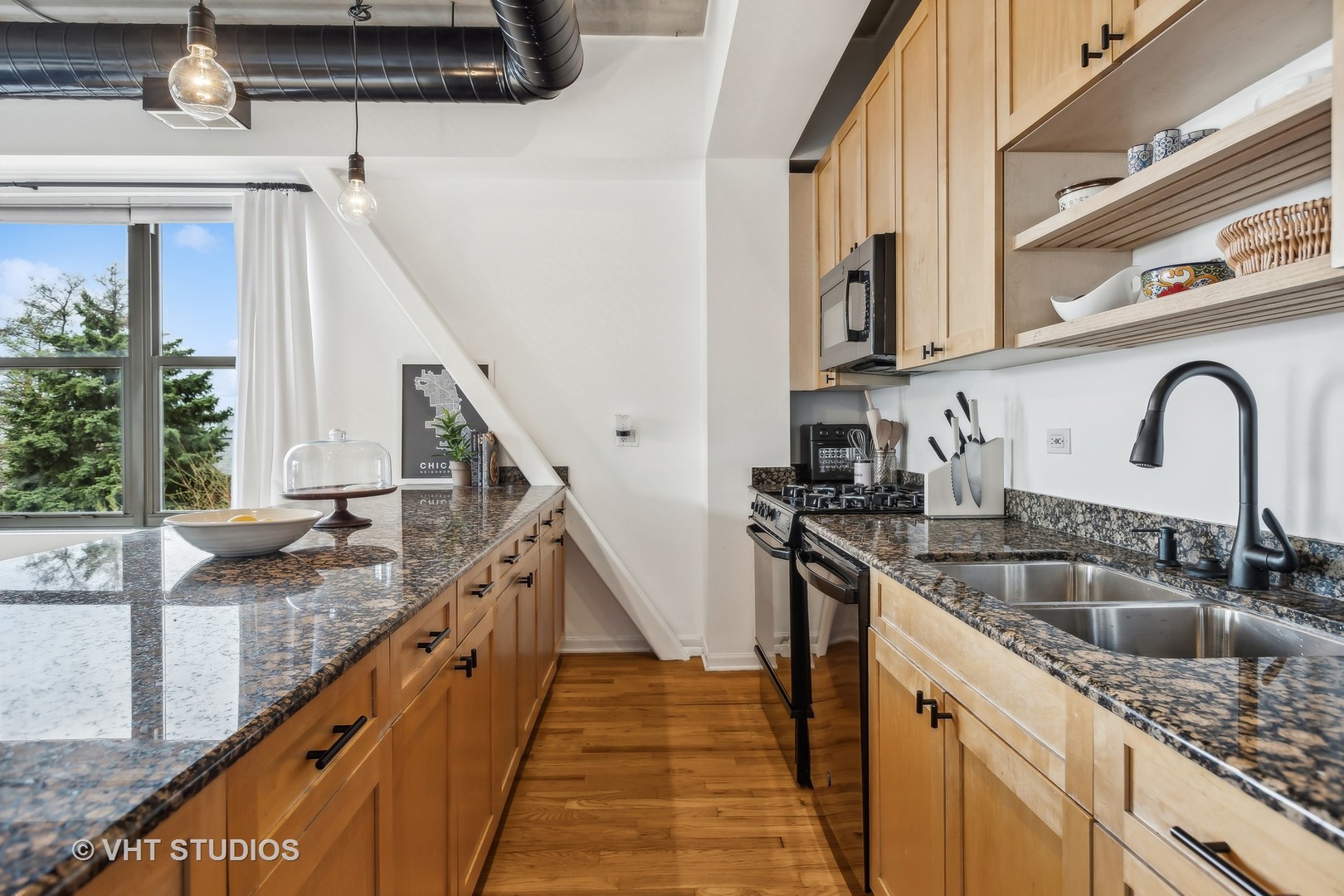 1735 W Diversey Parkway Unit: 310
