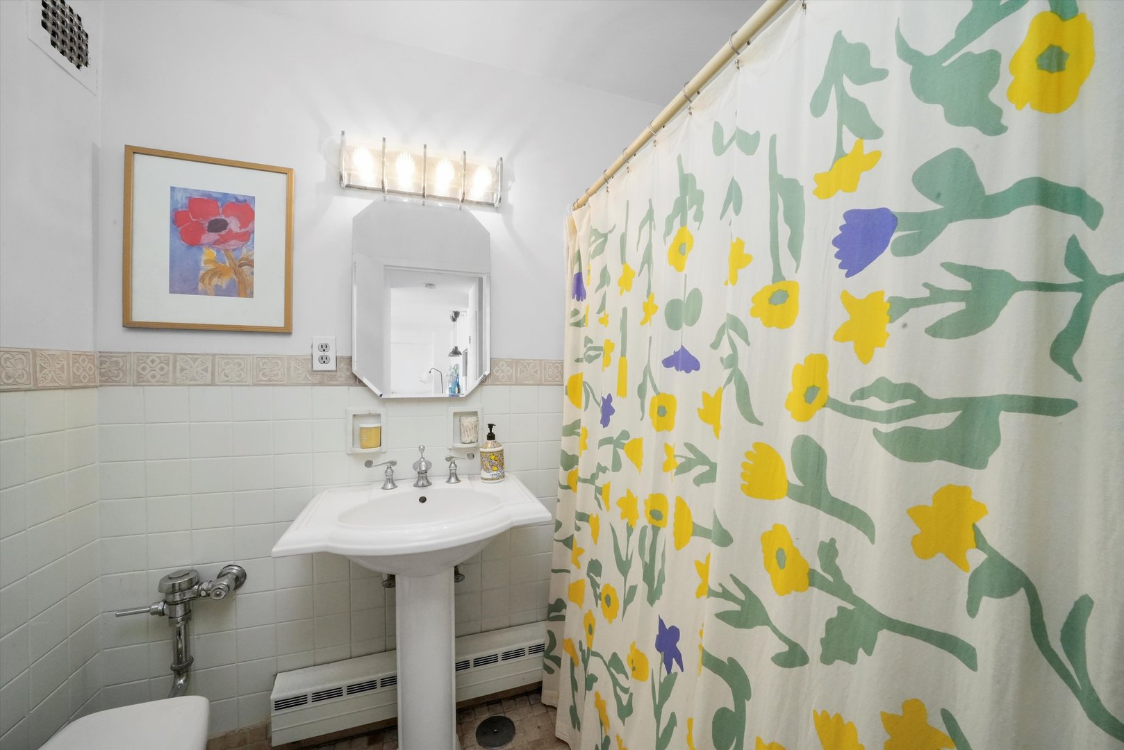 2909 N Sheridan Road Unit: 1908