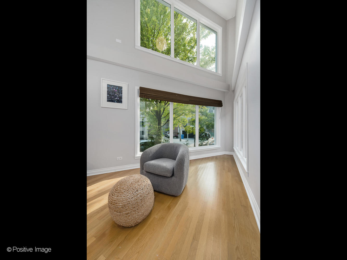 2227 N Janssen Avenue