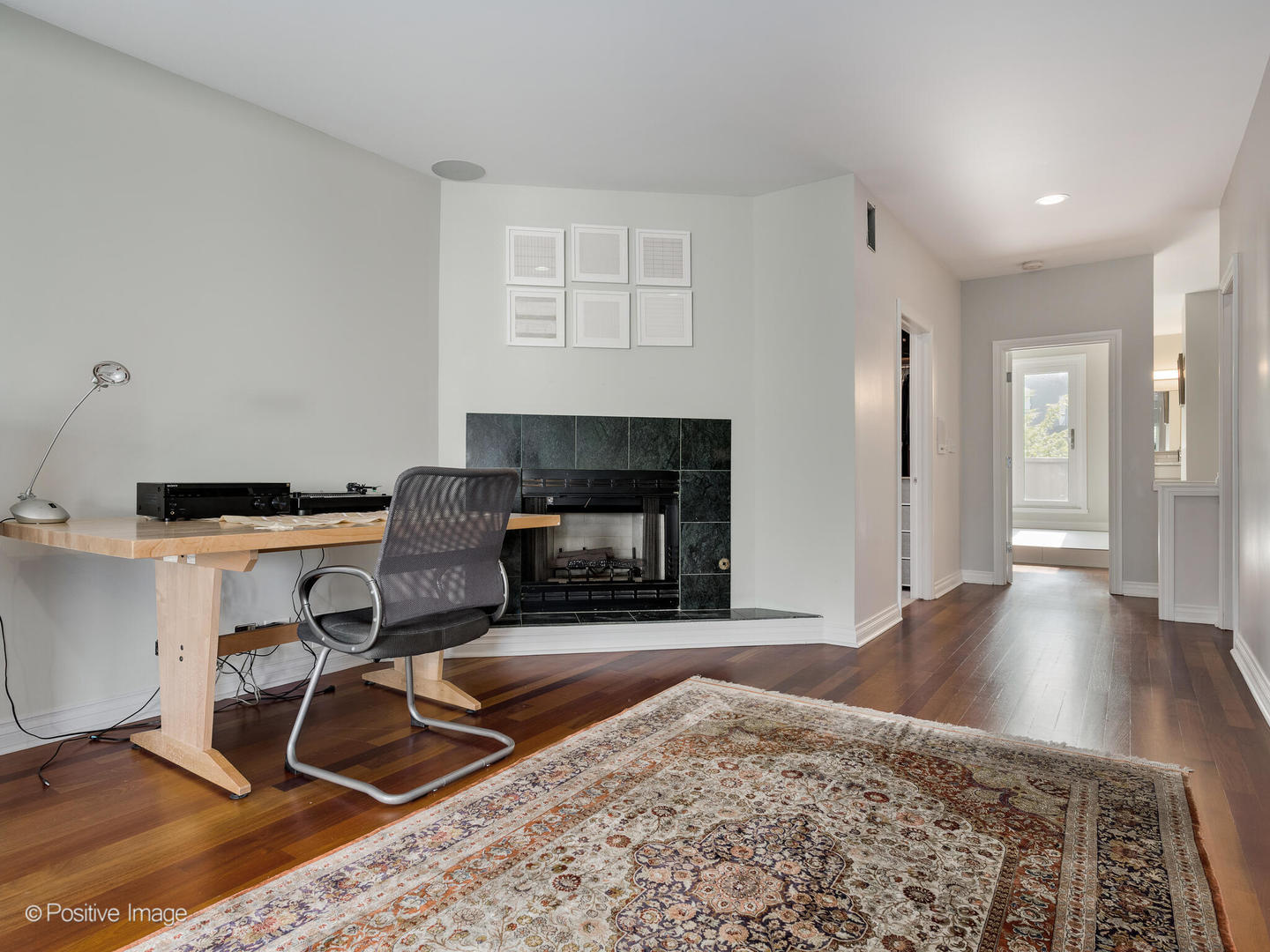 2227 N Janssen Avenue