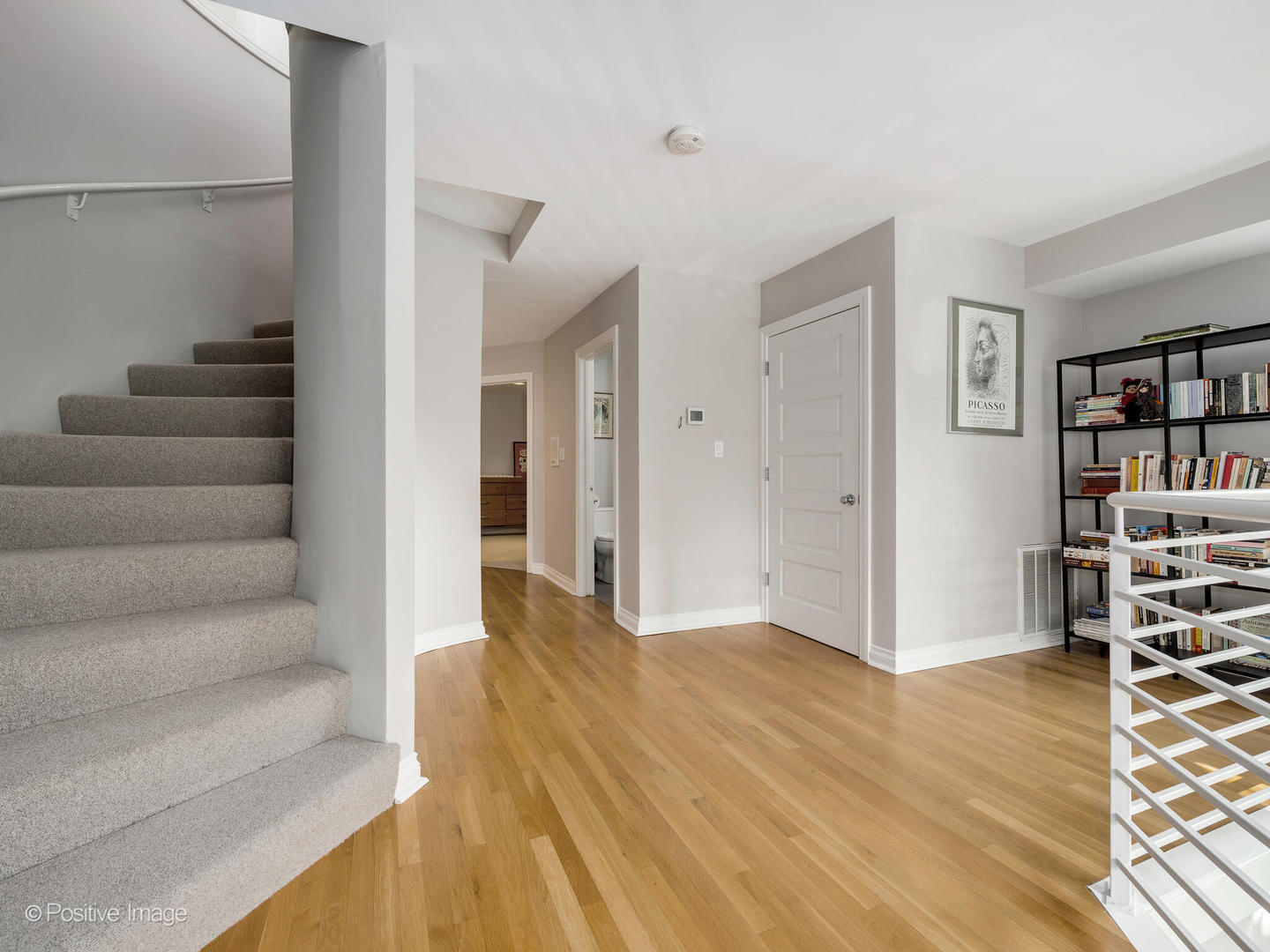 2227 N Janssen Avenue