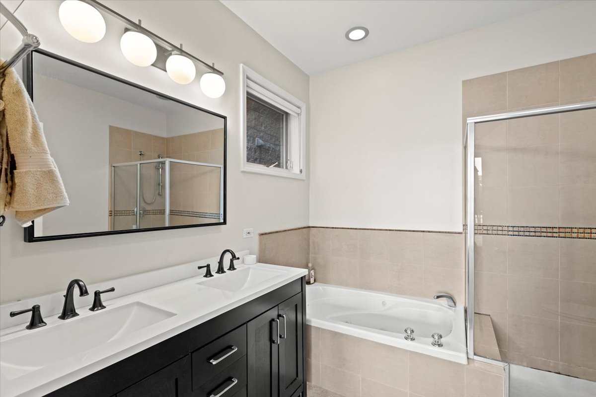 2025 W Rice Street Unit: 2