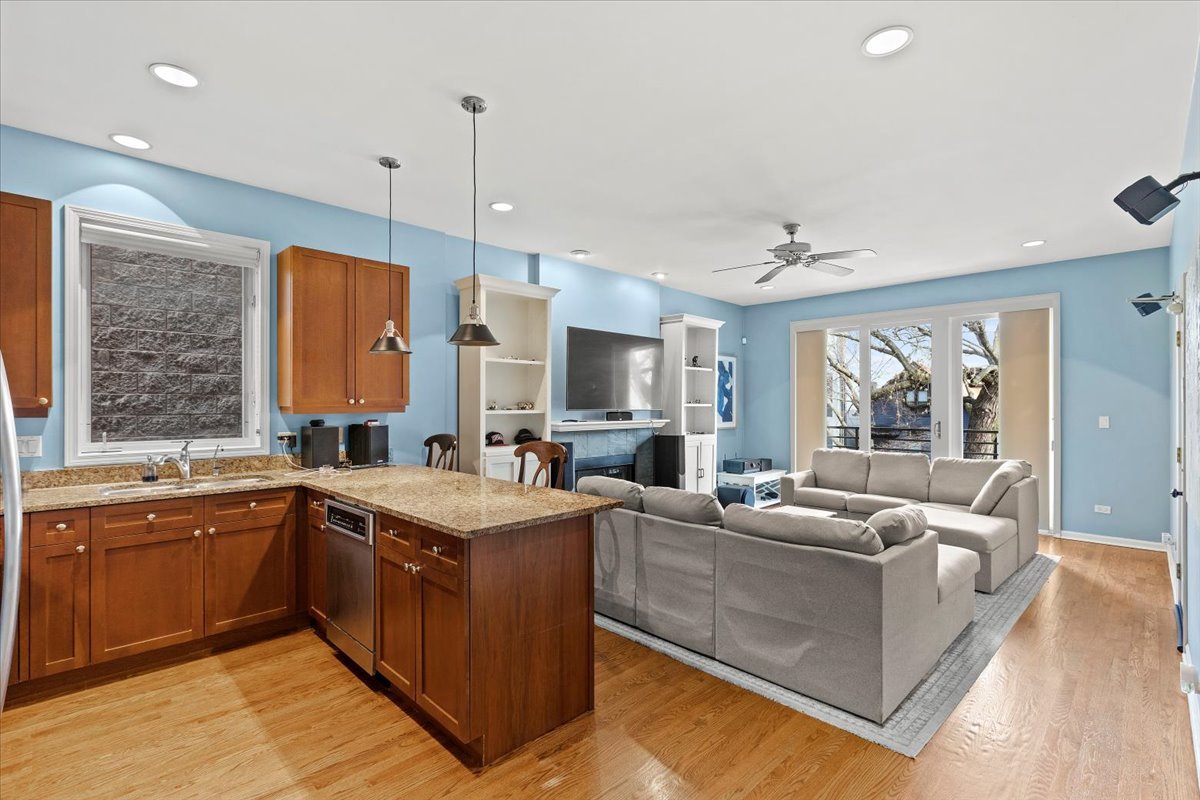 2025 W Rice Street Unit: 2