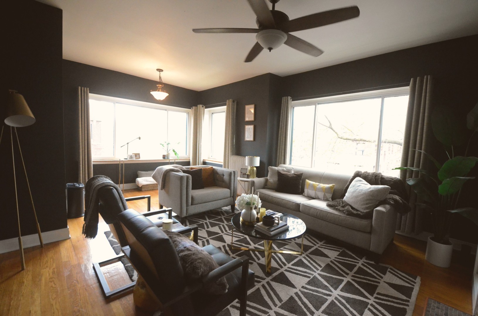 934 W Sunnyside Avenue Unit: 3A