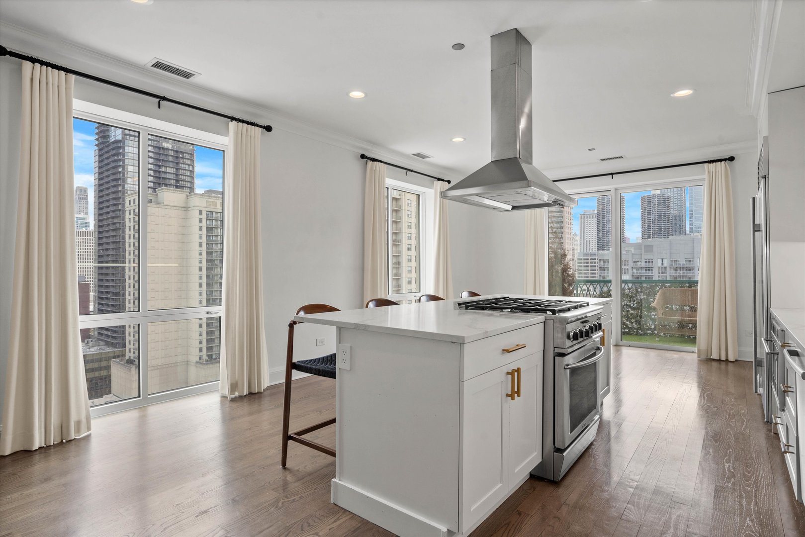 60 W Erie Street Unit: 1701