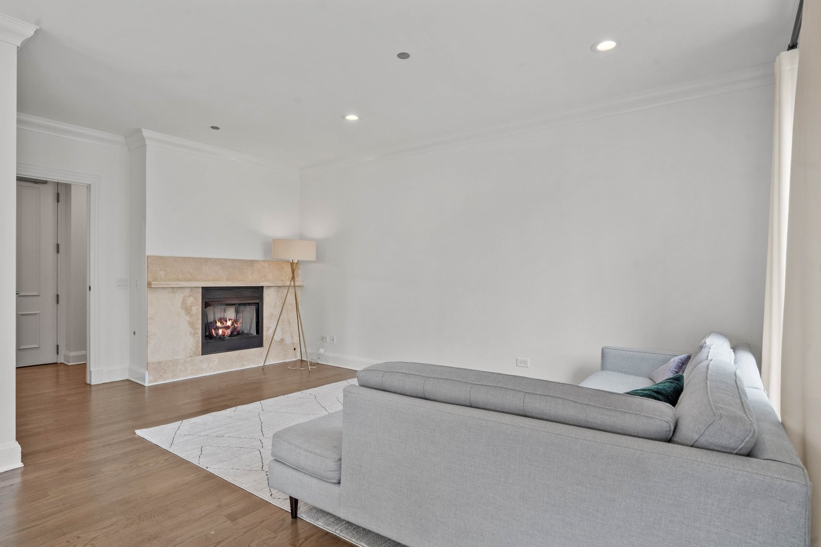 60 W Erie Street Unit: 1701