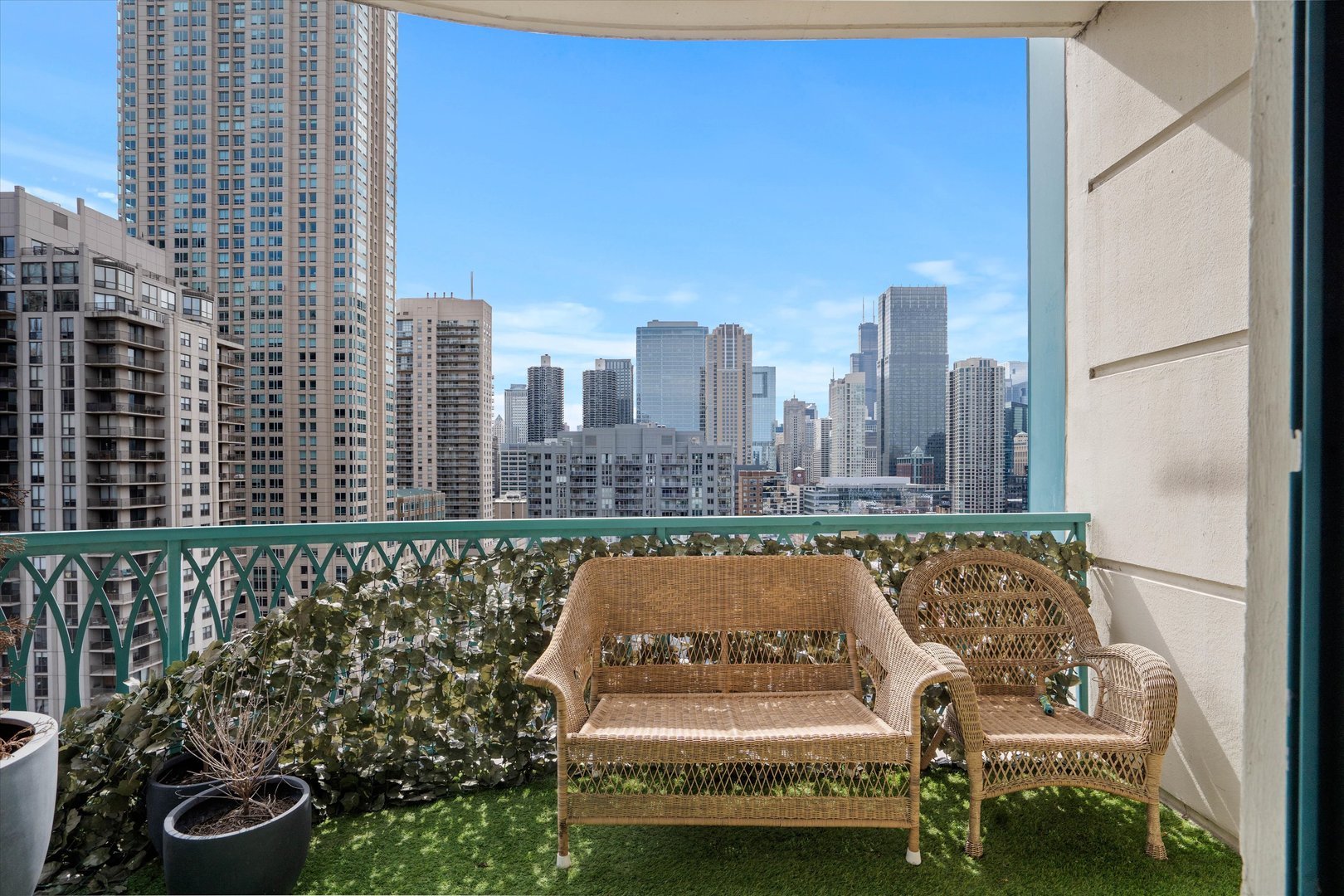 60 W Erie Street Unit: 1701