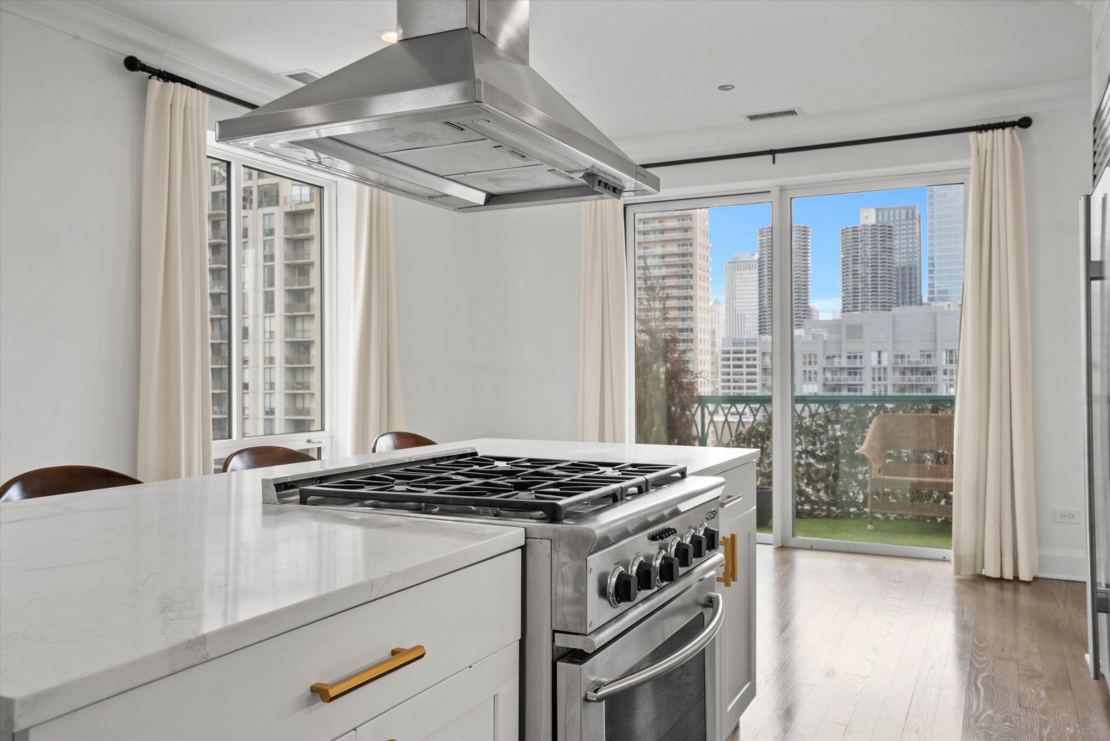 60 W Erie Street Unit: 1701