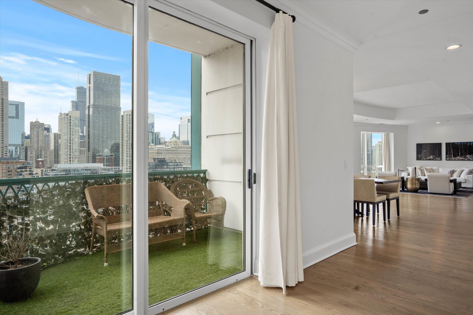 60 W Erie Street Unit: 1701