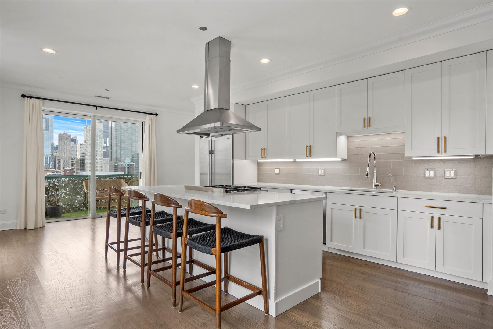 60 W Erie Street Unit: 1701