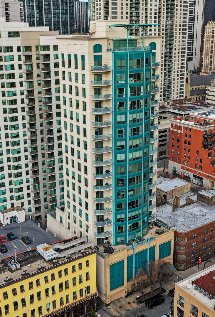 60 W Erie Street Unit: 1701