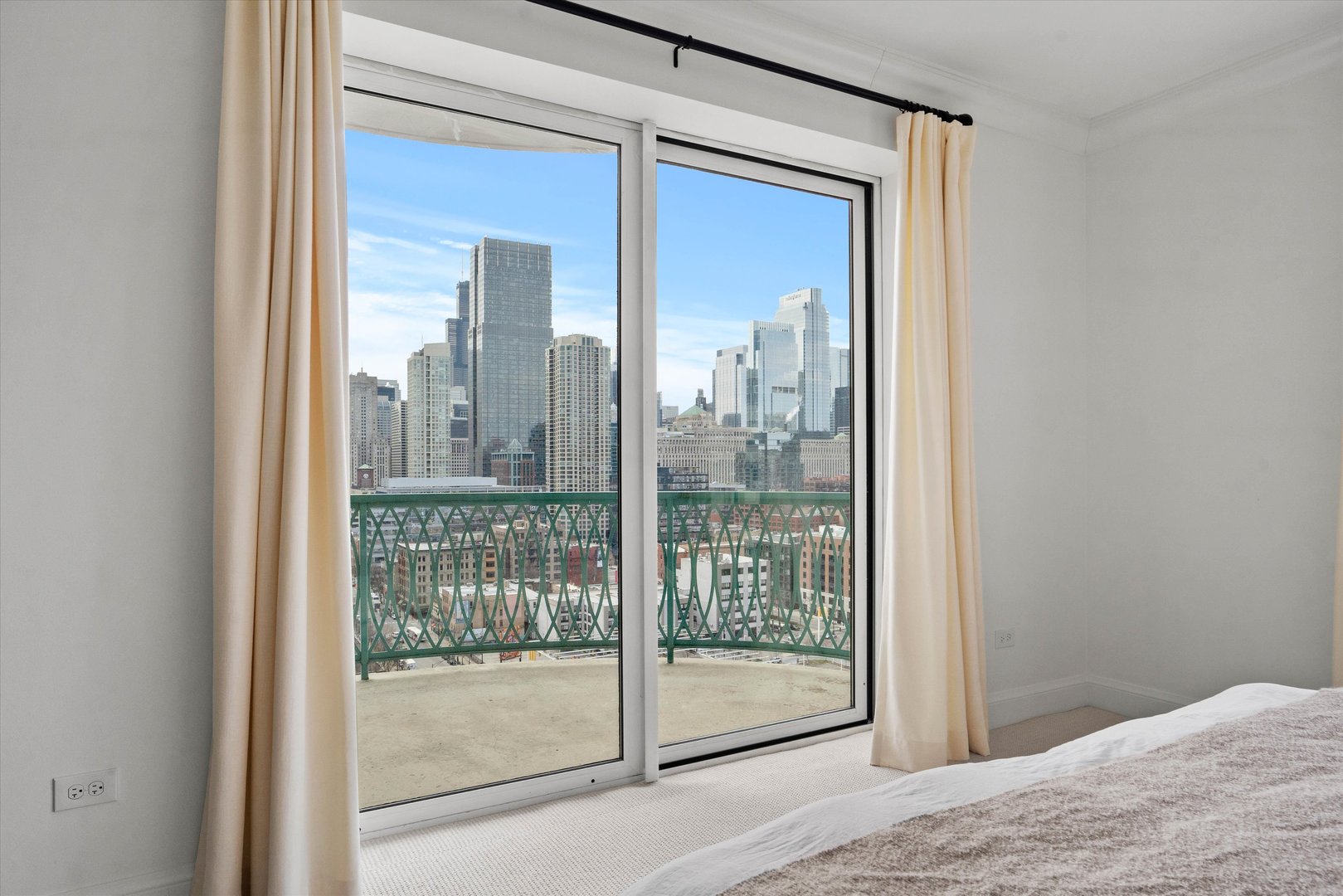 60 W Erie Street Unit: 1701