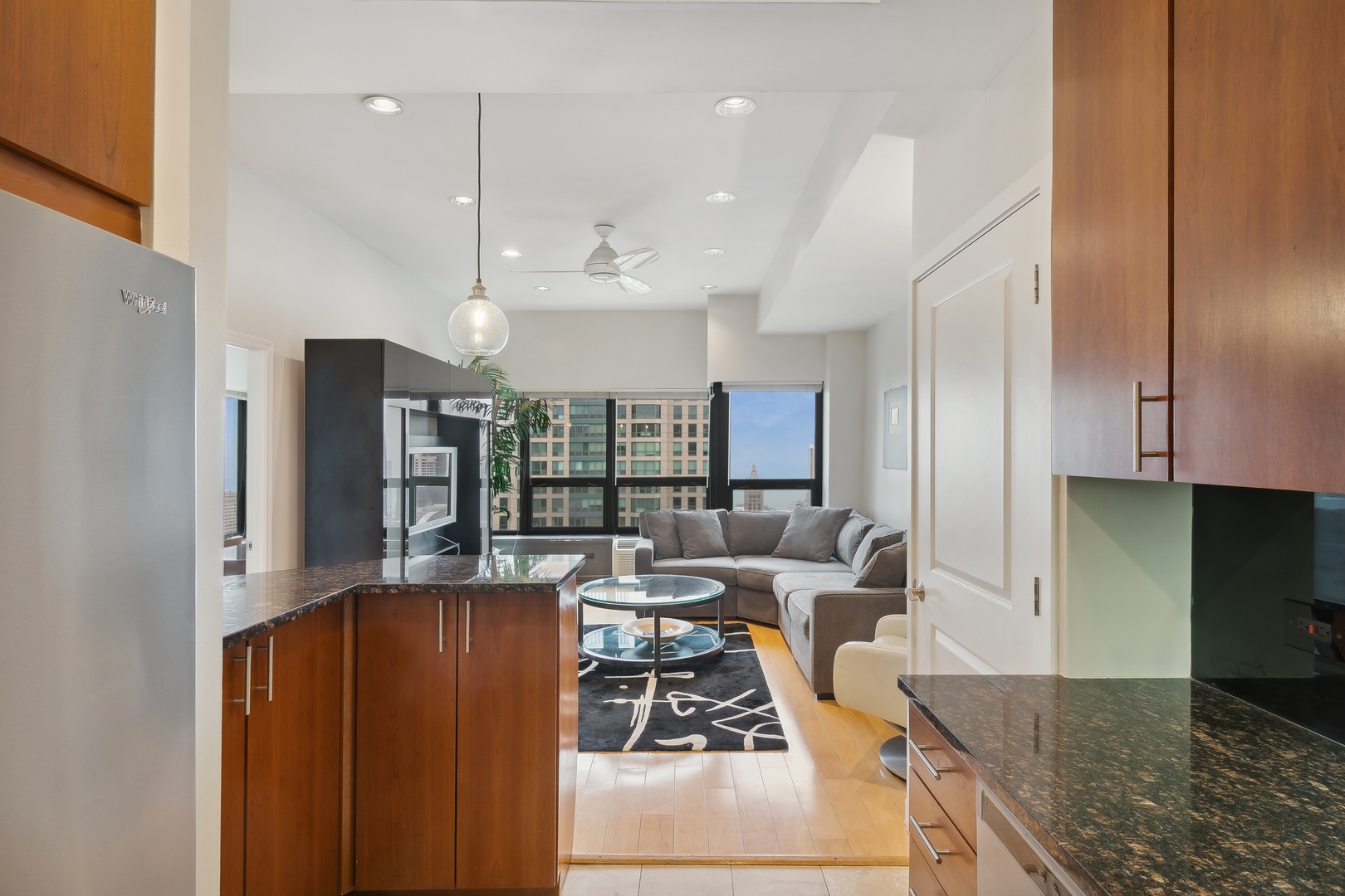 30 E Huron Street Unit: 5601