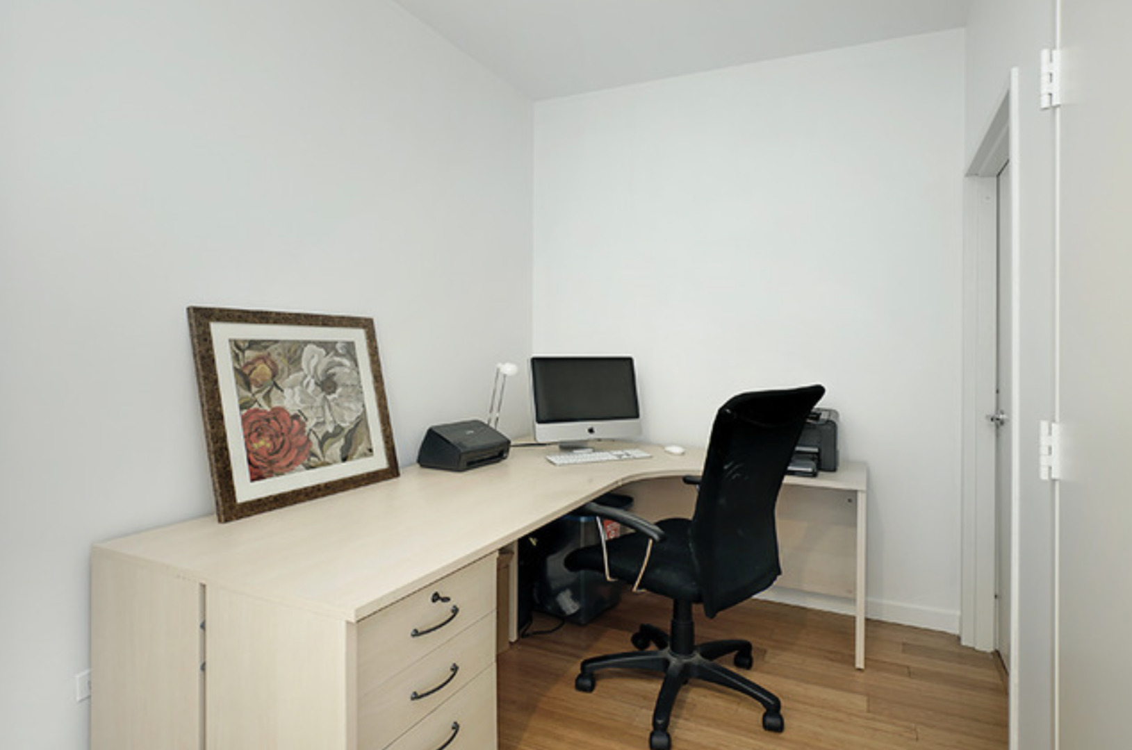 653 N Kingsbury Street Unit: 902