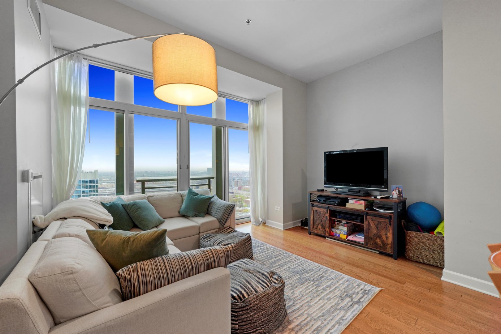 1400 S Michigan Avenue Unit: 2607